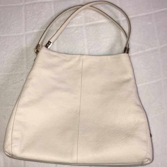 COACH PHOEBE SHOULDER BAG IN PEBBLE LEATHER - Picture 3 of 5